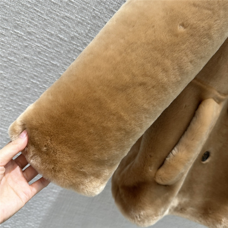 M1um1u double-breasted short and medium fur coat