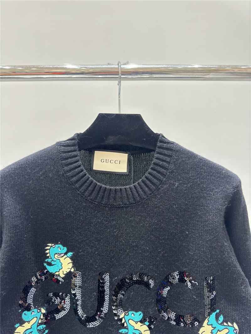 Gvc*1 logo embroidered knitted sweater in navy