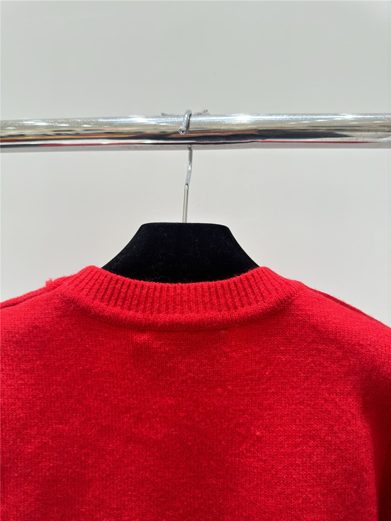 Gvc*1 appliqu¨¦ knitted sweater in red