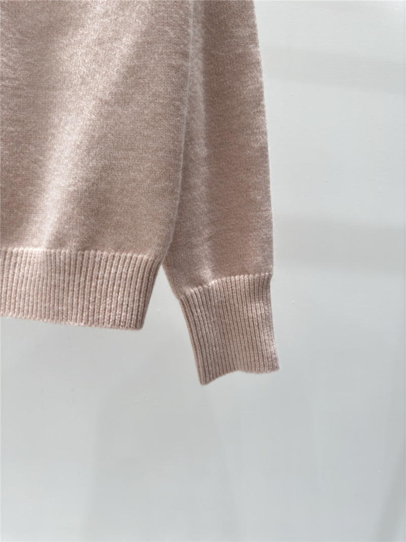 Gvc*1 appliqu¨¦ knitted sweater in beige