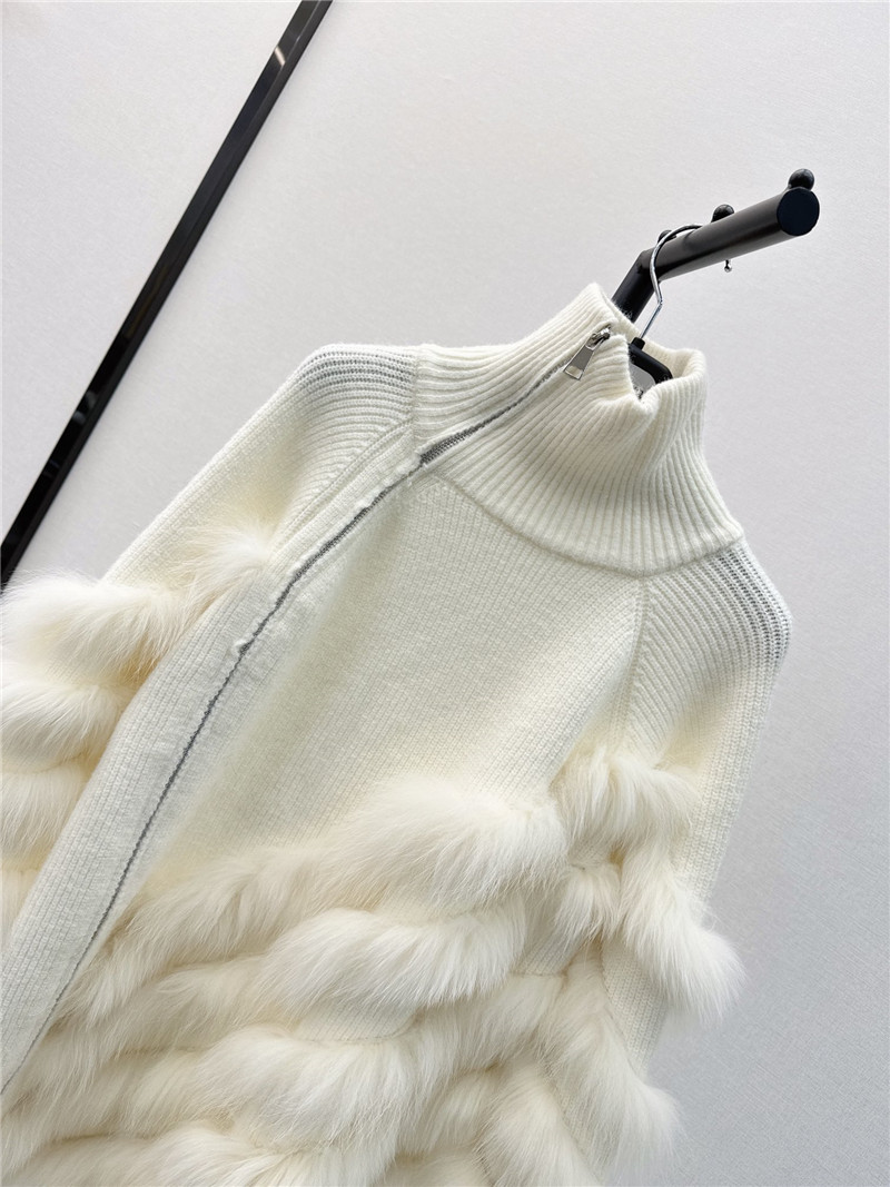 Vanitoo Faux Fur Turtleneck Sweater White