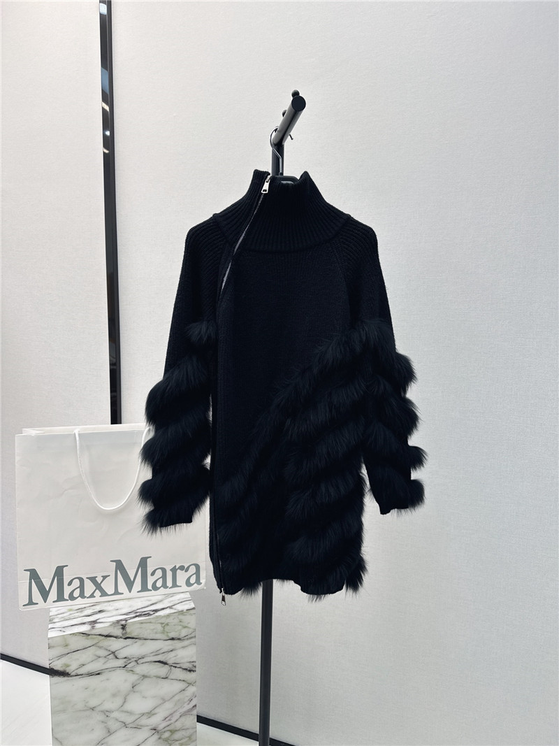 Vanitoo Faux Fur Turtleneck Sweater Black