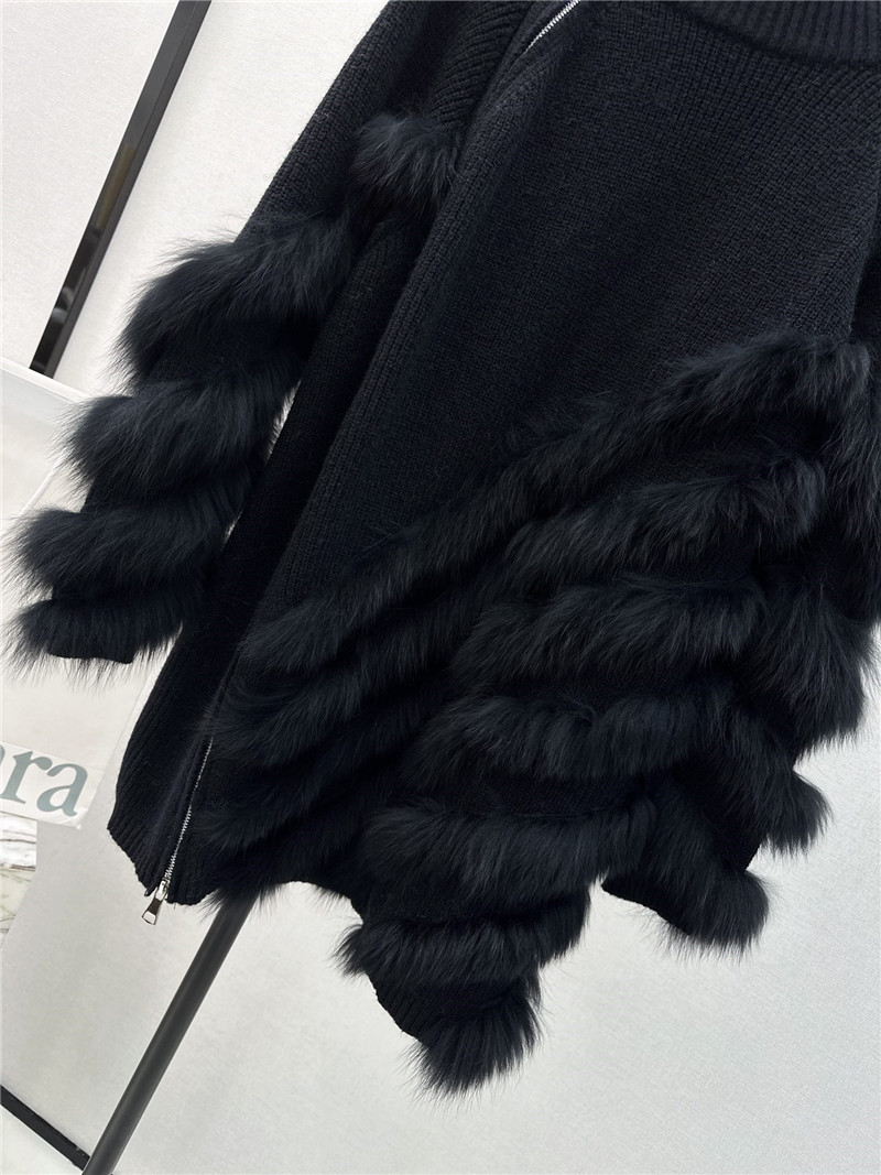 Vanitoo Faux Fur Turtleneck Sweater Black