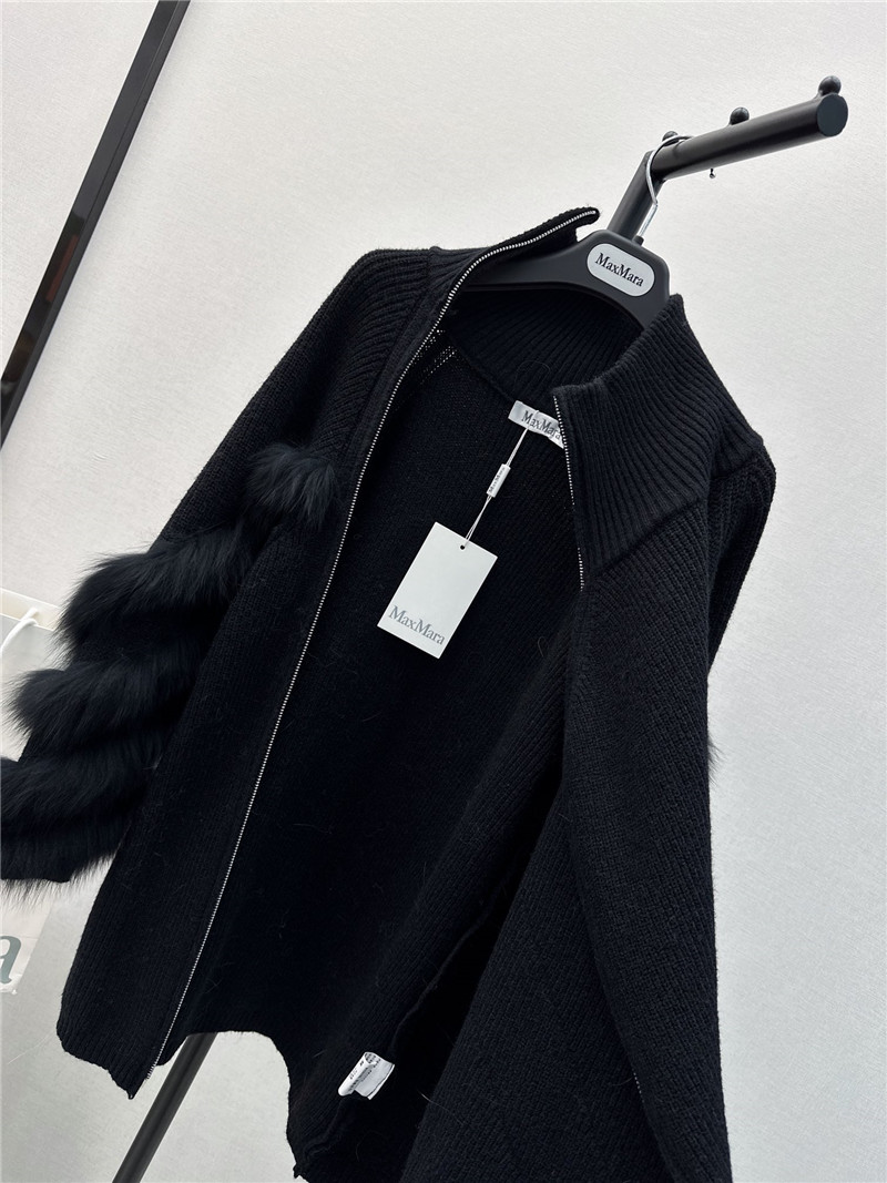 Vanitoo Faux Fur Turtleneck Sweater Black