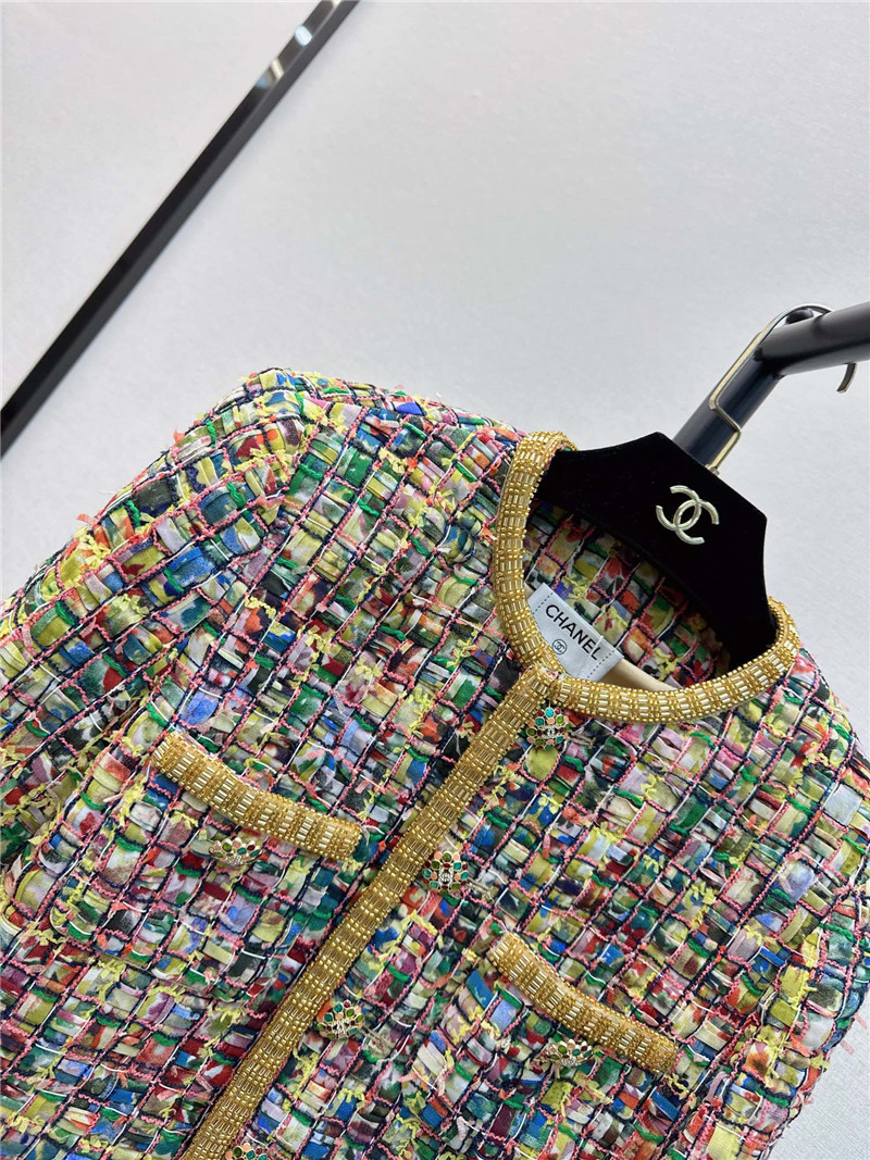 Ch**el new round neck gold short coat