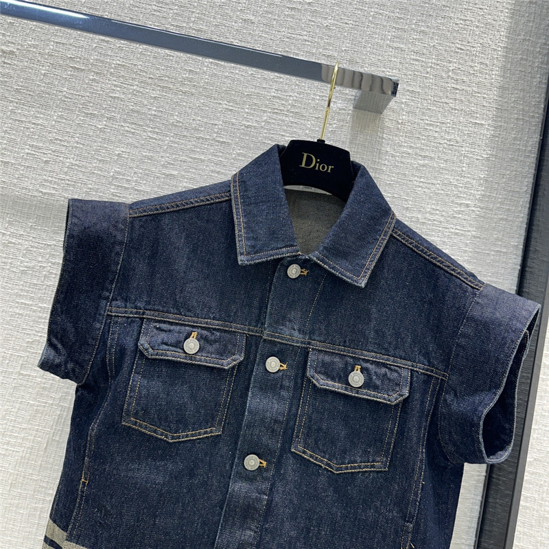 D10r silhouette denim vest