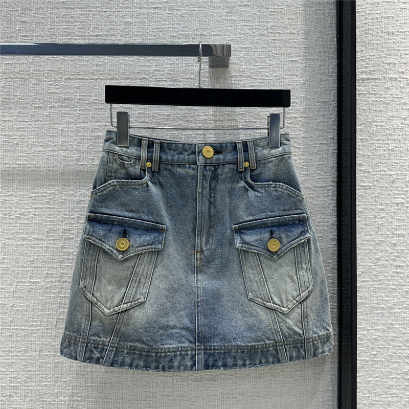 Ba1en*iaga vintage gold button denim skirt