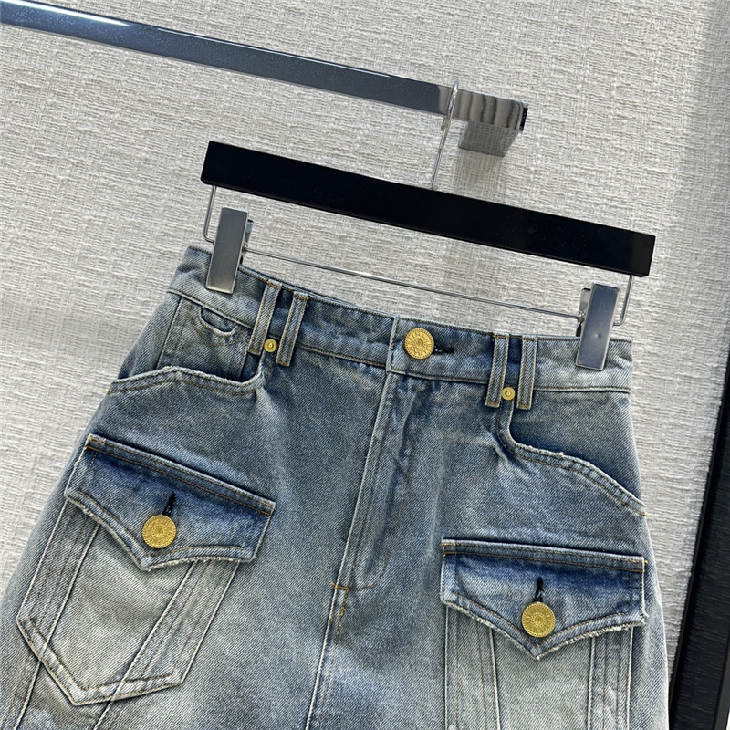 Ba1en*iaga vintage gold button denim skirt