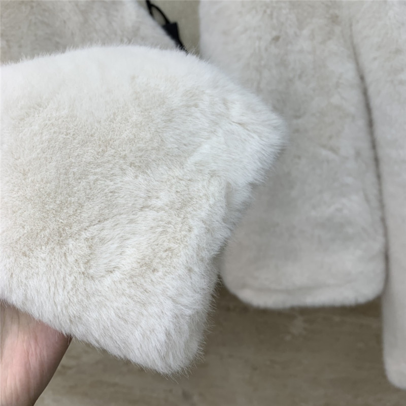 F**di eco-friendly fur all-in-one sheep wool short coat