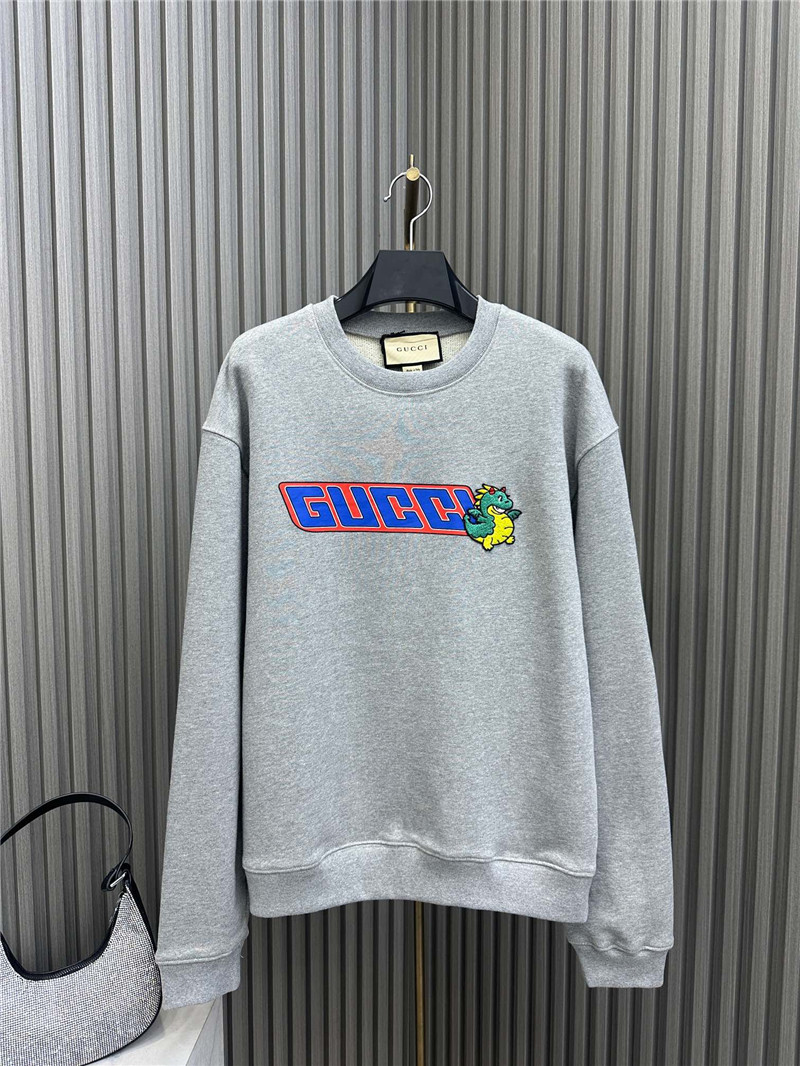 Gvc*1 logo crew neck sweatshirt