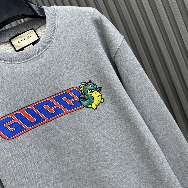 Gvc*1 logo crew neck sweatshirt