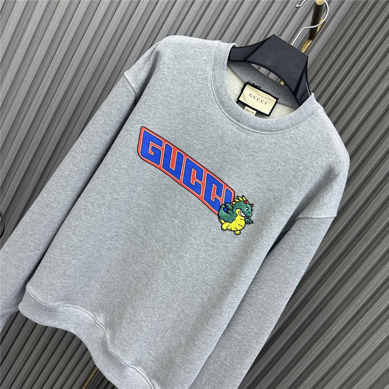 Gvc*1 logo crew neck sweatshirt