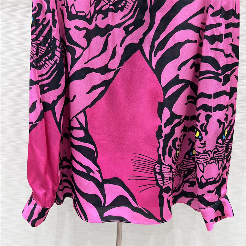Va1e*ntin0 silk material full digital positioning printed ribbon shirt