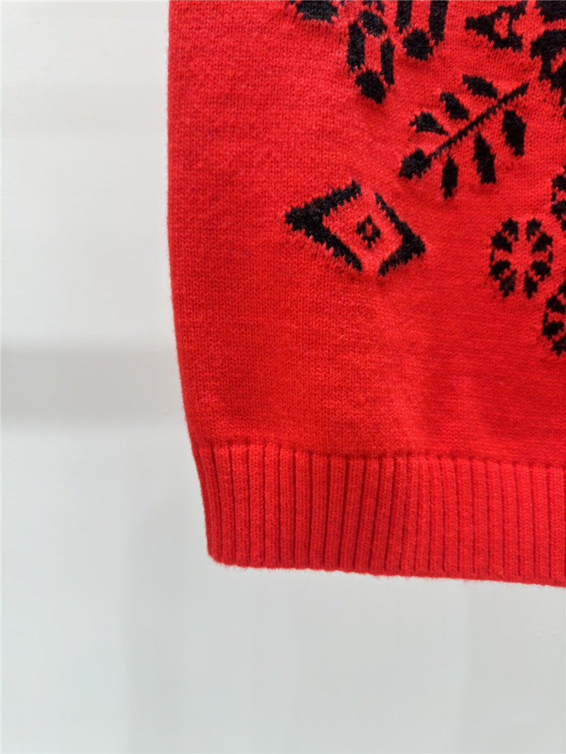 L0ew* jacquard knit turtleneck vest red