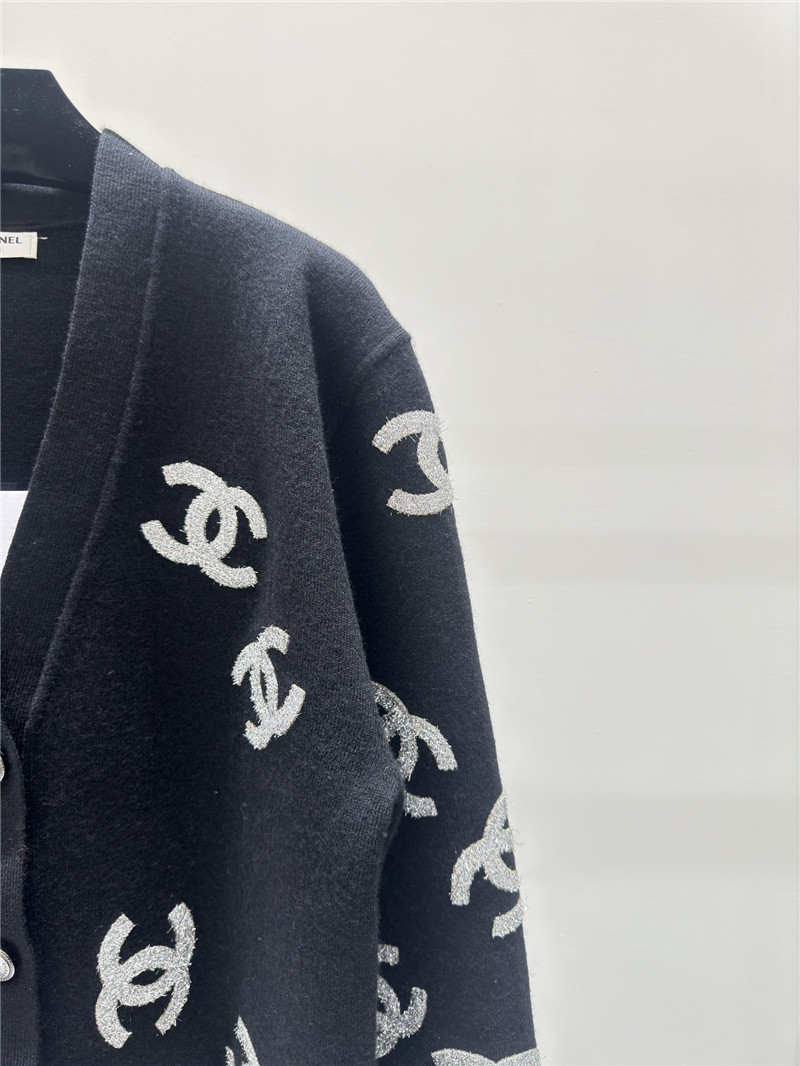 Ch**el contrast letter v-neck knitted cardigan jacket