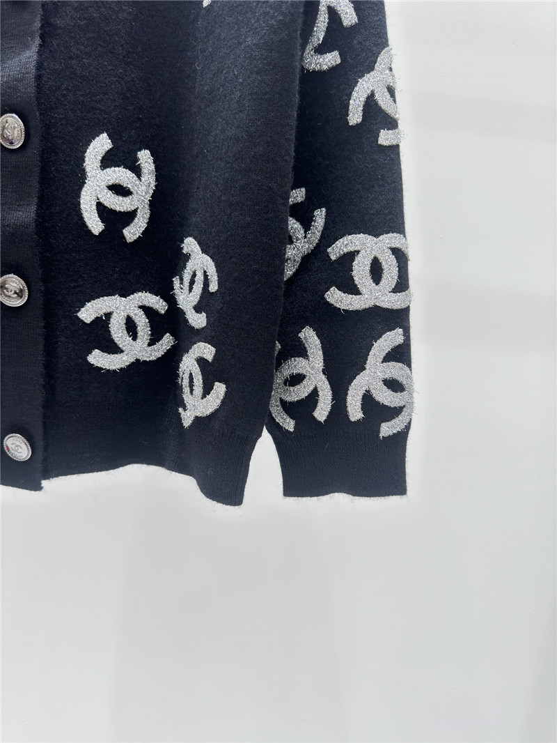 Ch**el contrast letter v-neck knitted cardigan jacket