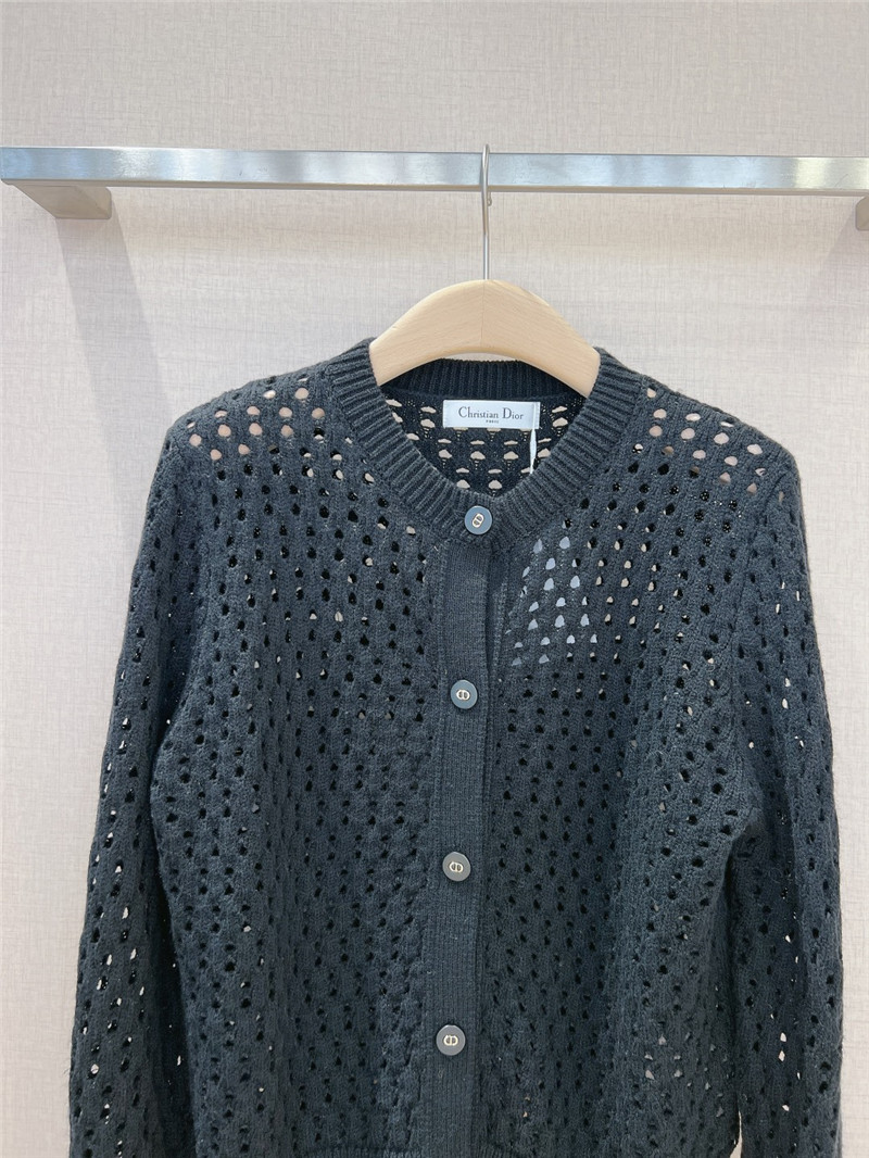 D10r hollow solid color cardigan in black