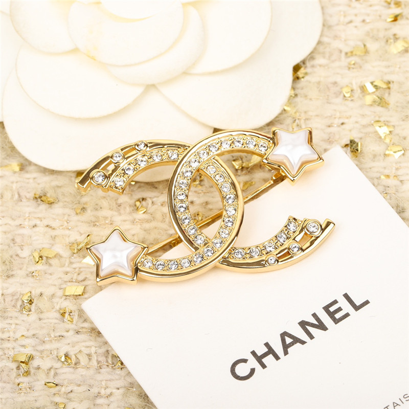 Ch**el new five-pointed star brooch