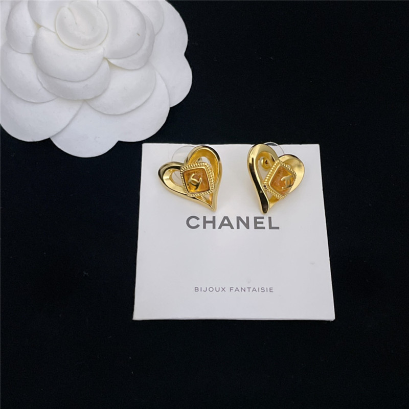 Ch**el small fragrant earrings