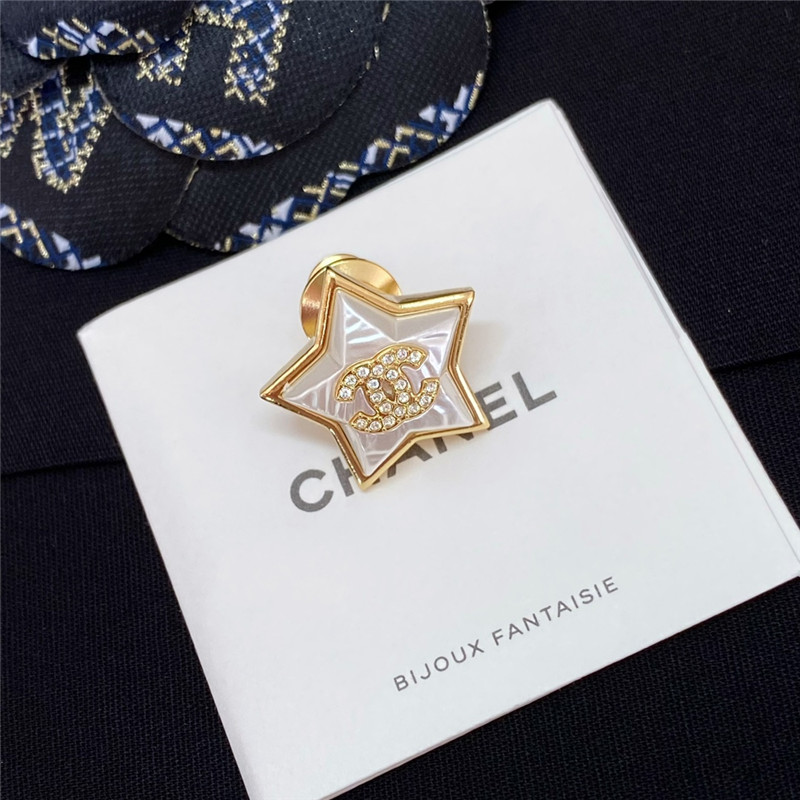 ch**el star full D1am0nd double c brooch