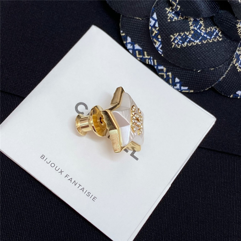 ch**el star full D1am0nd double c brooch