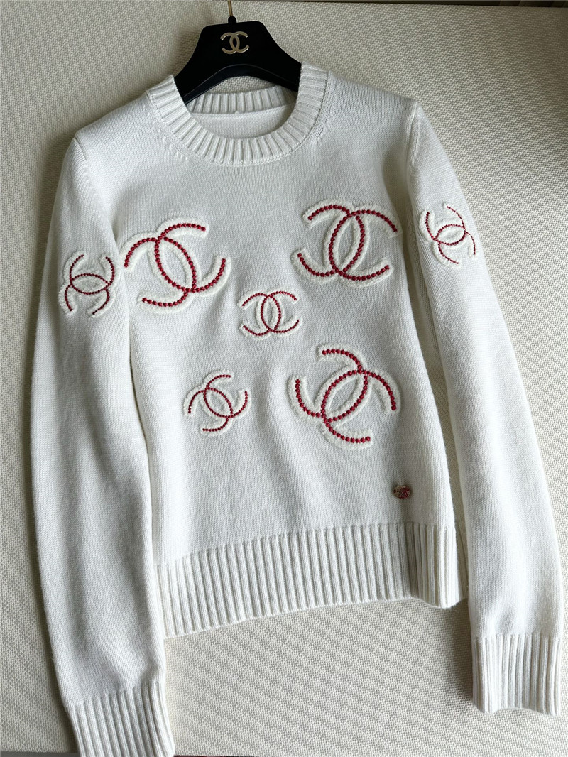 Ch**el logo round neck knitted sweater