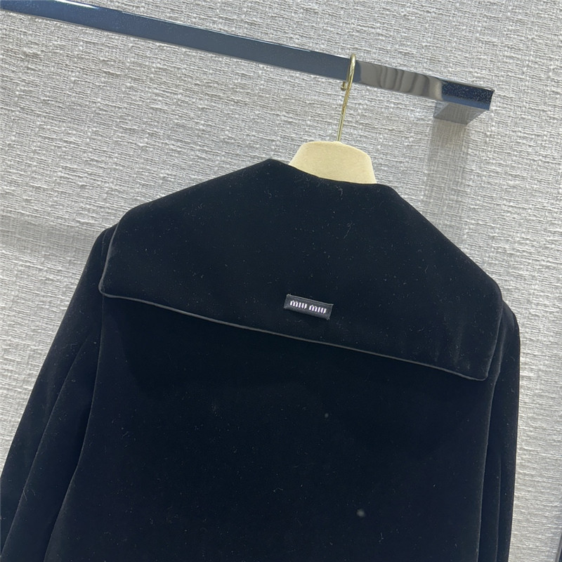 M1um1u new navy collar velvet suit