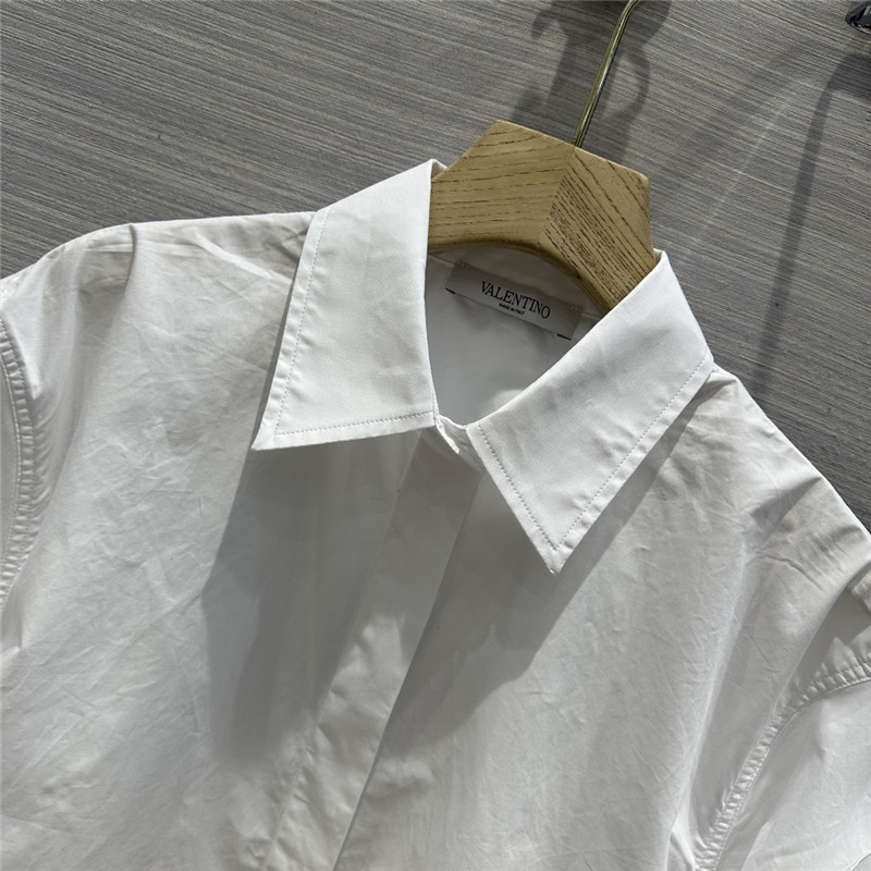 Va1e*ntin0 three-dimensional butterfly short-sleeved large shirt