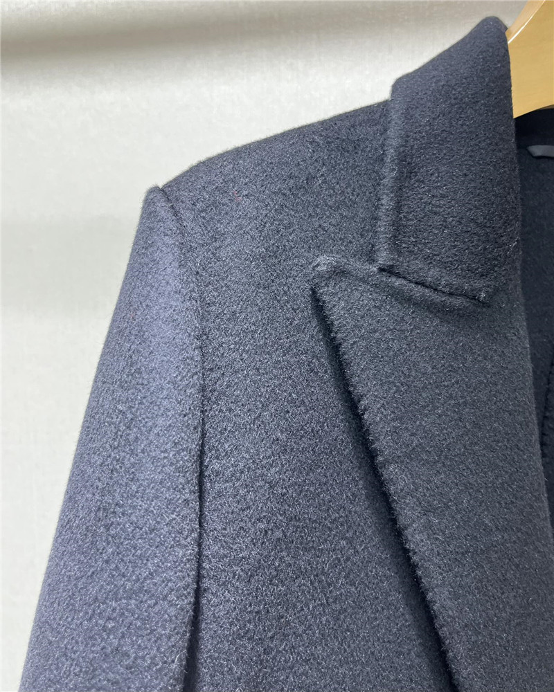 l0vis Vvtt0n lv black coat