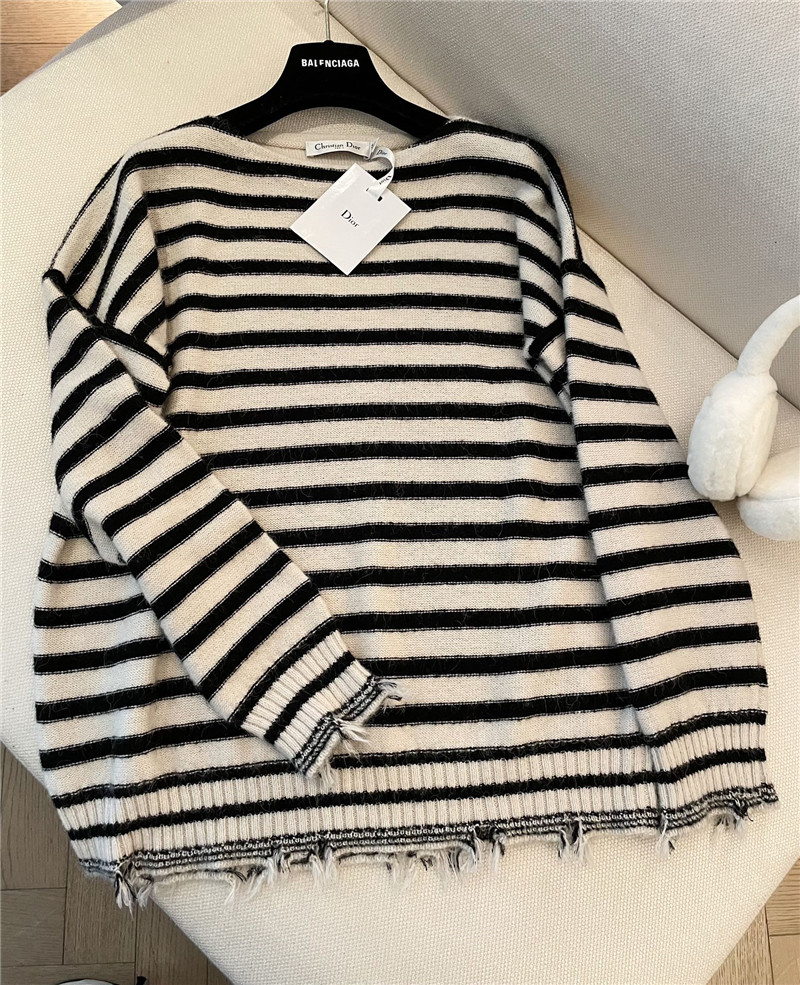 D10r striped butterfly loose sweater