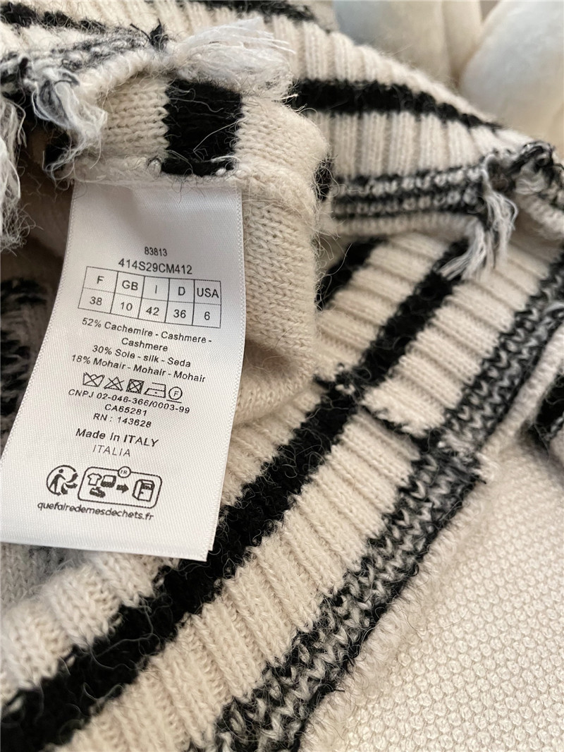 D10r striped butterfly loose sweater