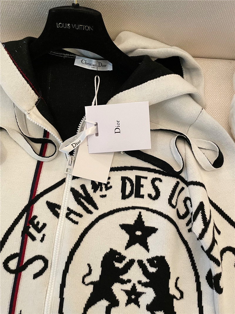 D10r logo hooded wool jacket
