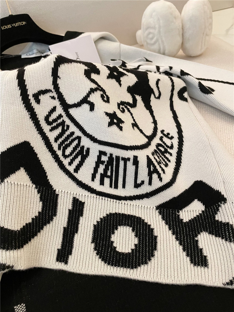 D10r logo hooded wool jacket