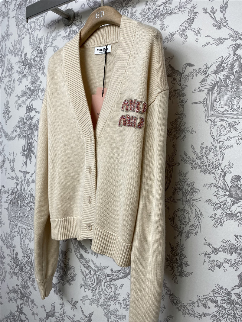 M1um1u new v-neck knitted cardigan