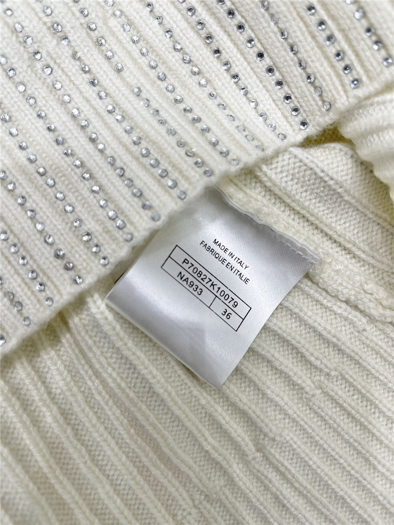 Ch**el logo crew neck sweater white