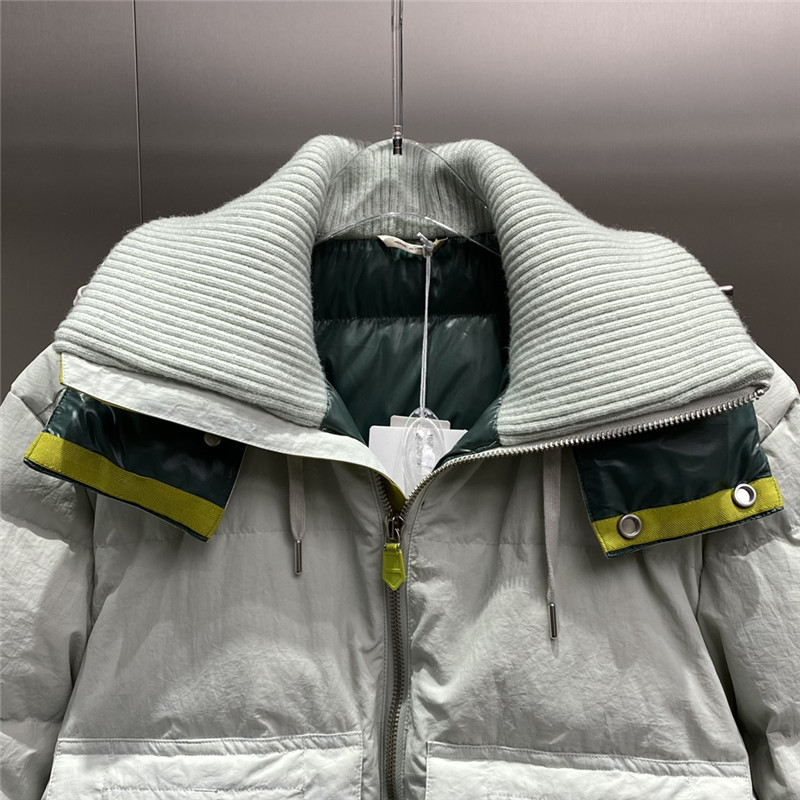 H**me5 turtleneck hooded down jacket