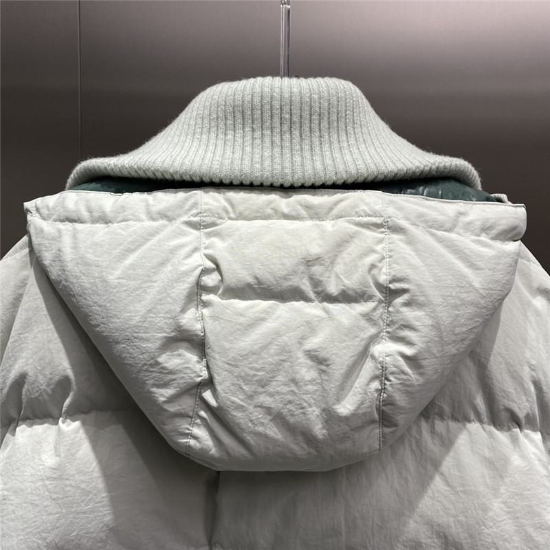 H**me5 turtleneck hooded down jacket
