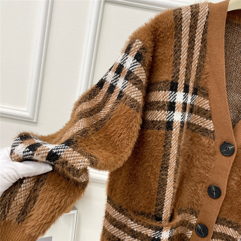 Bv*b*rry classic checked cardigan