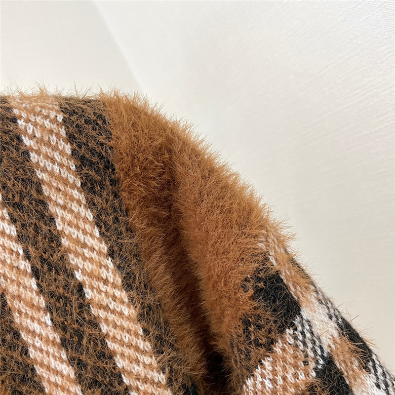 Bv*b*rry classic checked cardigan