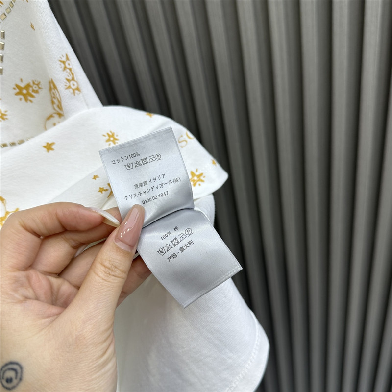 D10r heavy beaded butterfly t-shirt