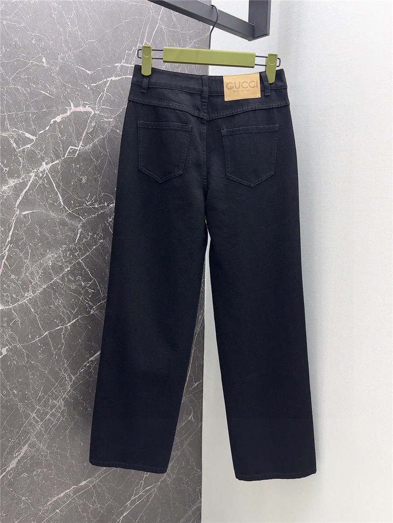 Gvc*1 straight-leg jeans with horseshoe buckles