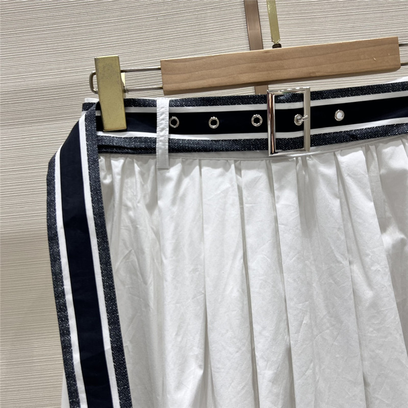 D10r long skirt with wide hem