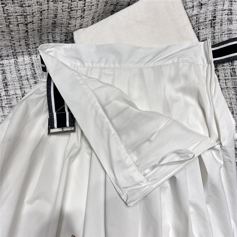 D10r long skirt with wide hem