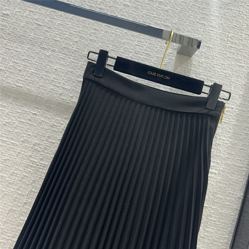 l0vis Vvtt0n lv new black pleated long skirt