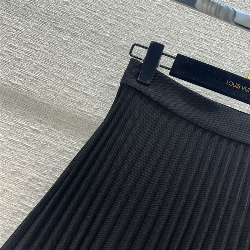 l0vis Vvtt0n lv new black pleated long skirt