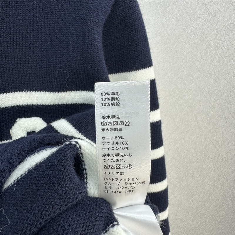 Ce1i*e appliqué striped cardigan