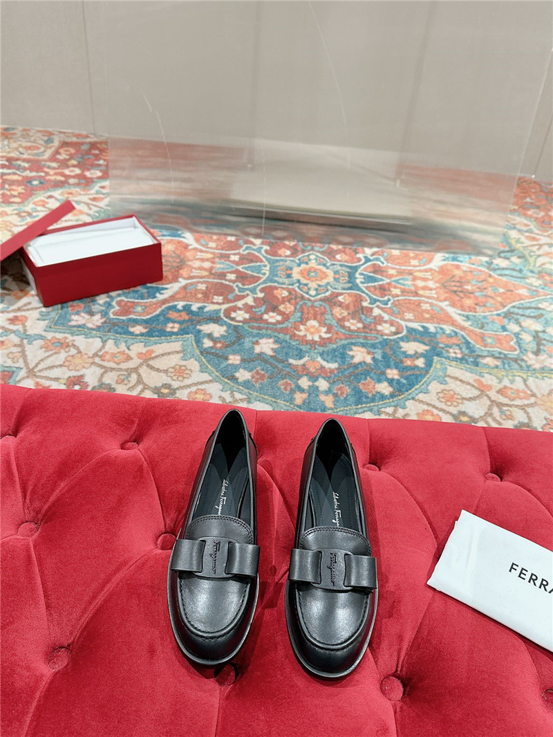 Salvatore Ferragamo British style Gancini buckle loafers