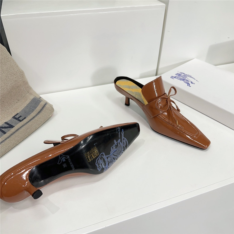 Bv*b*rry retro empty toe half drag