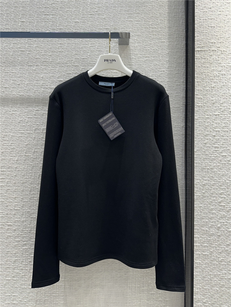 Pra*a triangle logo patch brushed base layer shirt