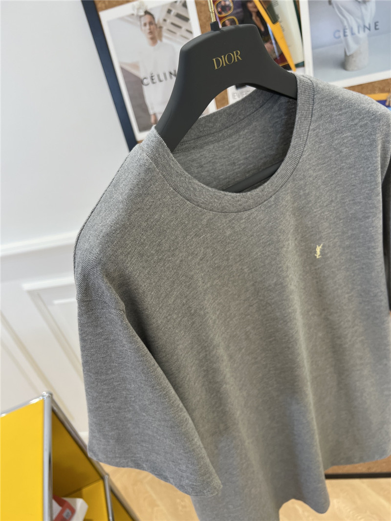 Y51 new embroidered t-shirt